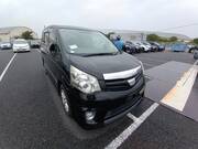 2011 TOYOTA NOAH SI RAYISH