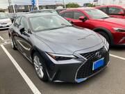 2022 LEXUS IS