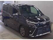2018 TOYOTA VOXY