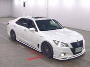 2015 TOYOTA CROWN HYBRID