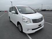 2013 TOYOTA NOAH X SMART EDITION