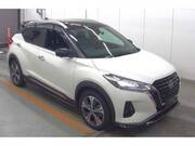 2022 NISSAN KICKS