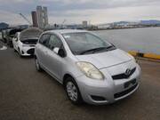 2010 TOYOTA VITZ F