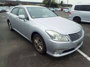 2010 TOYOTA CROWN ROYAL SALOON