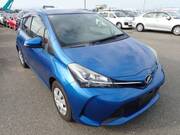 2015 TOYOTA VITZ F