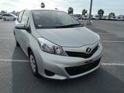 2012 TOYOTA VITZ F
