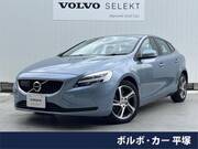 2016 VOLVO V40
