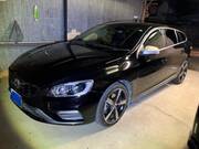 2017 VOLVO V60