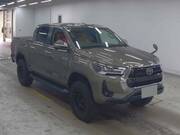 2022 TOYOTA HILUX Z