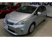 2013 TOYOTA PRIUS ALPHA