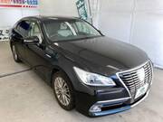 2015 TOYOTA CROWN HYBRID
