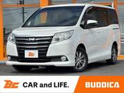 2015 TOYOTA NOAH