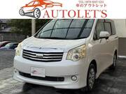 2011 TOYOTA NOAH