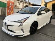 2016 TOYOTA PRIUS S