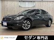 2012 NISSAN FUGA