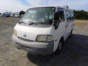 2010 MITSUBISHI DELICA VAN DX