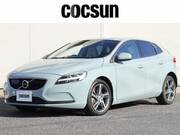 2016 VOLVO V40