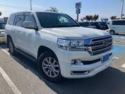 2018 TOYOTA LAND CRUISER