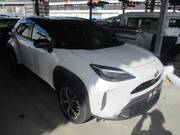 2022 TOYOTA YARIS CROSS