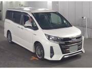 2018 TOYOTA NOAH