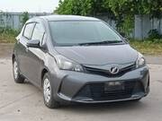 2015 TOYOTA VITZ F
