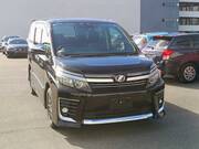 2016 TOYOTA VOXY