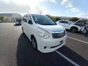 2011 TOYOTA NOAH X SMART EDITION