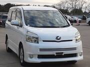 2009 TOYOTA VOXY Z