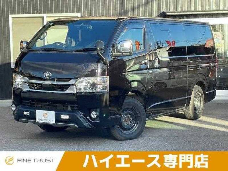 -HIACE VAN