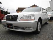 2001 TOYOTA CROWN MAJESTA