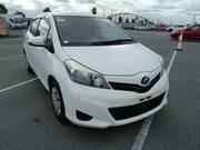 2011 TOYOTA VITZ F