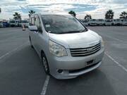 2011 TOYOTA NOAH X SMART EDITION
