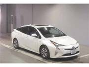 2017 TOYOTA PRIUS