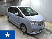 2013 NISSAN SERENA