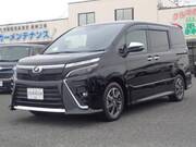 2018 TOYOTA VOXY