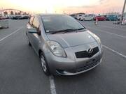 2007 TOYOTA VITZ F