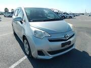 2011 TOYOTA RACTIS G