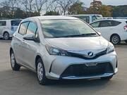 2015 TOYOTA VITZ F