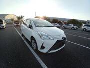 2019 TOYOTA VITZ F