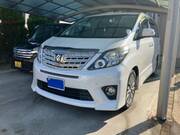 2013 TOYOTA ALPHARD