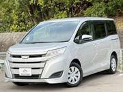 2019 TOYOTA NOAH X