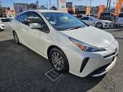 2019 TOYOTA PRIUS