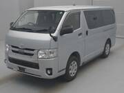 2018 TOYOTA HIACE VAN