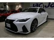 2021 LEXUS IS