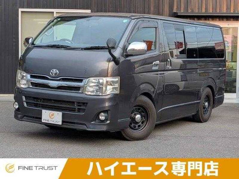 -HIACE VAN
