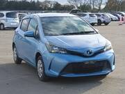 2015 TOYOTA VITZ F