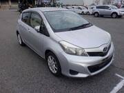 2013 TOYOTA VITZ U