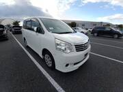 2010 TOYOTA NOAH X L SELECTION