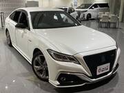 2018 TOYOTA CROWN RS
