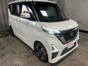 2020 NISSAN ROOX